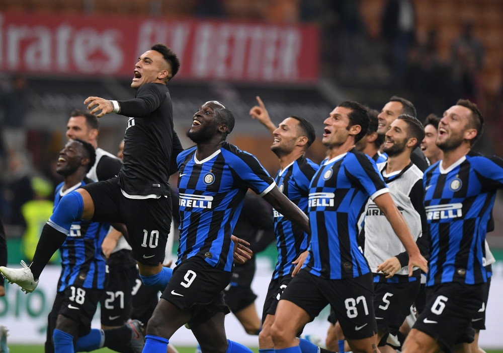 看一遍笑一遍 一个喊早了一个摔倒了 “小妖精”：你怎么炸胡看一遍笑一遍 一个喊早了一个摔倒了 “小妖精”：你怎么炸胡