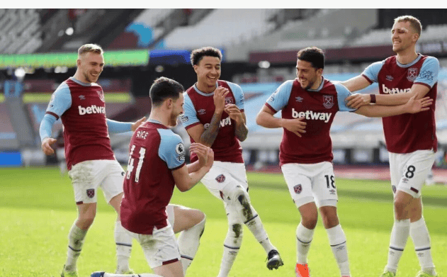 哈哈 笑疯！威少：今天摔成残废，也绝不让你进球